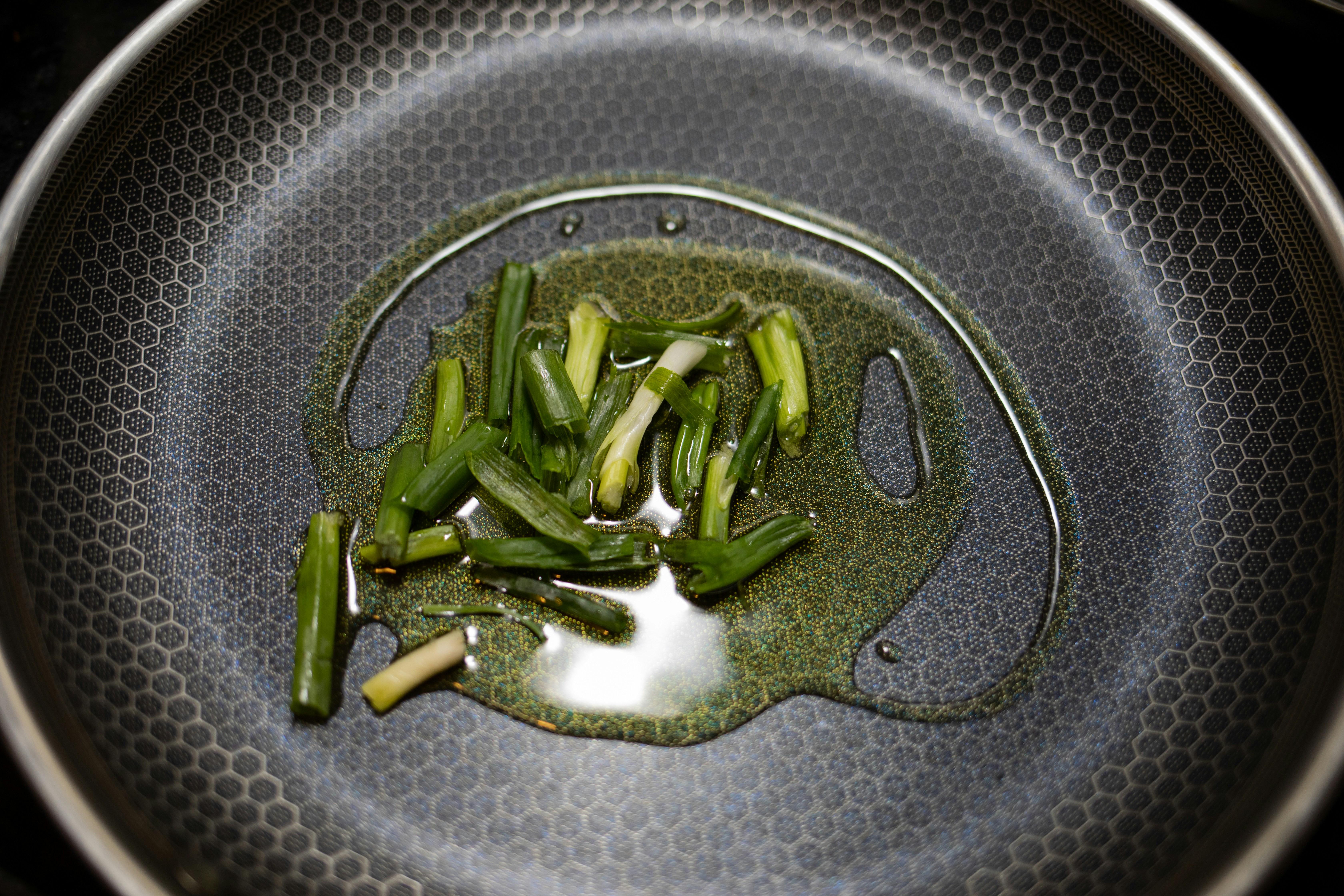 Pairing Suggestions to Elevate Your Spiced Chickpea and Spinach Dish